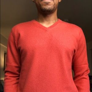 Men’s Uniqlo Cashmere V Neck Sweater